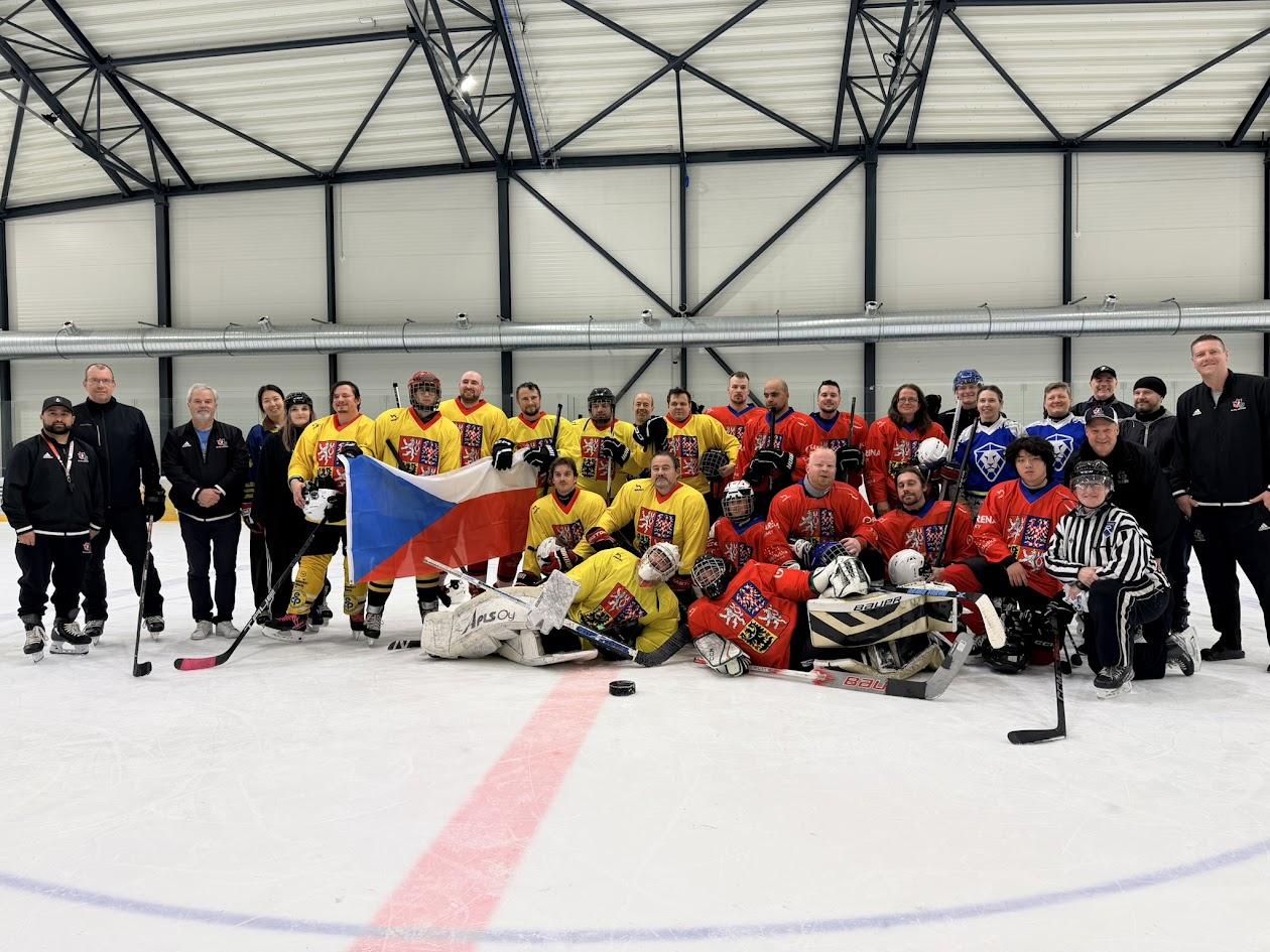 Společné foto z Blind Hockey camp